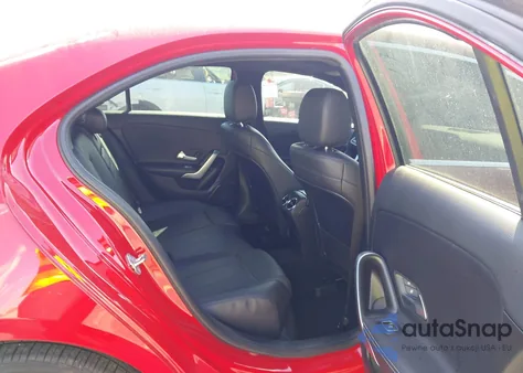 2020 Mercedes-Benz A 220 из США, поврежденный, VIN WDD3G4EB2LW038153